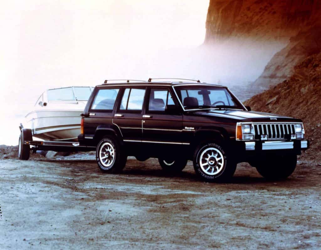 1986 Jp Cherokee Laredo 4dr frnt rt color9do7os4j5gpqdeft92q12injhp Doug DeMuro: Car Reviewer Talks Jeep Cherokee XJ