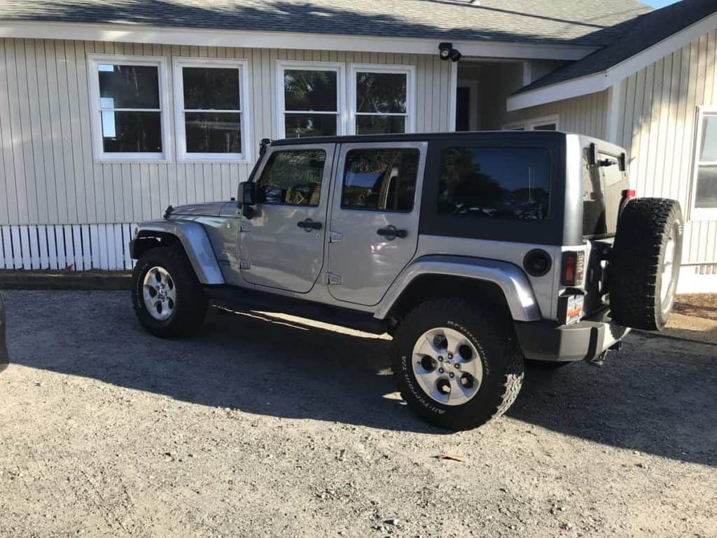 What Are The Pros And Cons Of Owning A Jeep Wrangler? - Four Wheel Trends