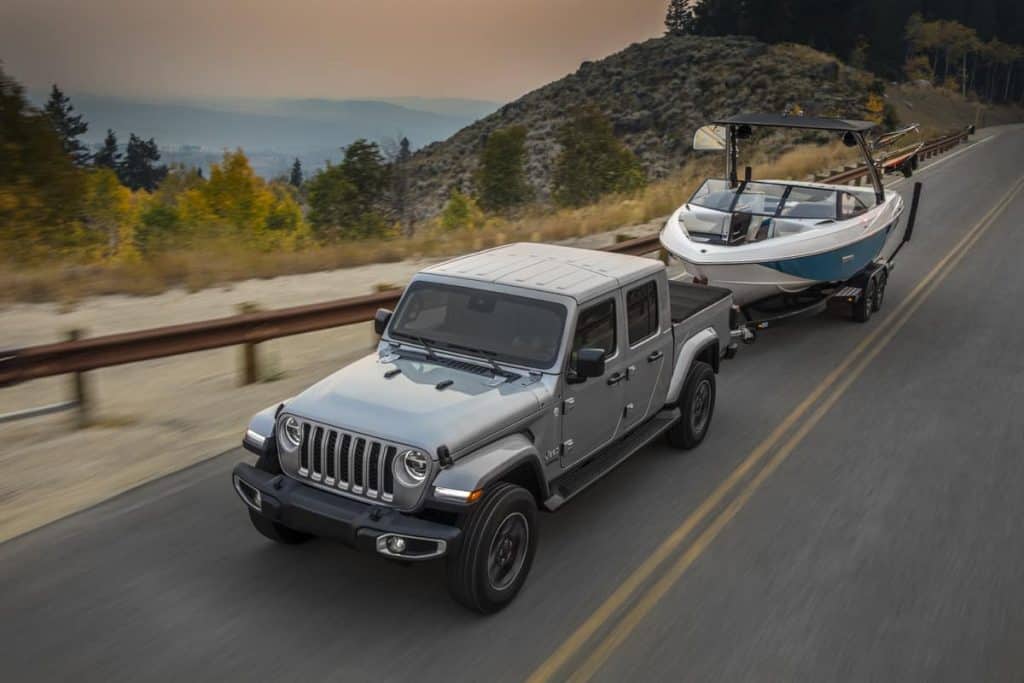 Towing with a Jeep Gladiator, Jeep Gladiator towing capacity, #Jeep #Jeeptruck