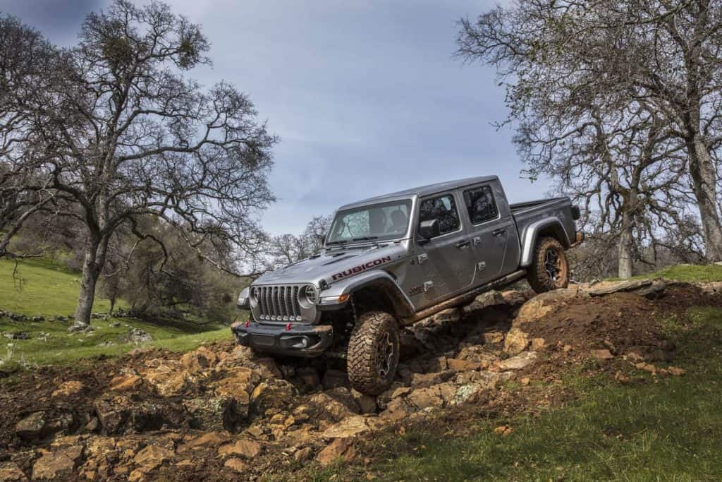 5 Reasons Why You Should Not Buy A Jeep Gladiator [explained!] - Four 