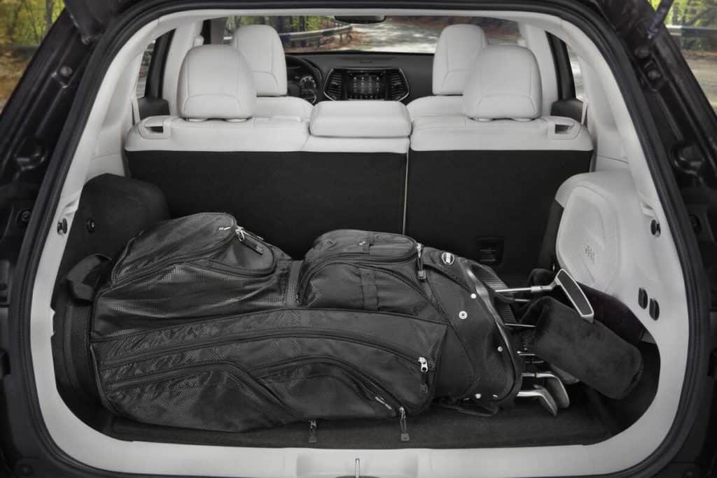 Can You Fit a set of golf clubs in a new Jeep Cherokee? Cherokee Cargo Capacity