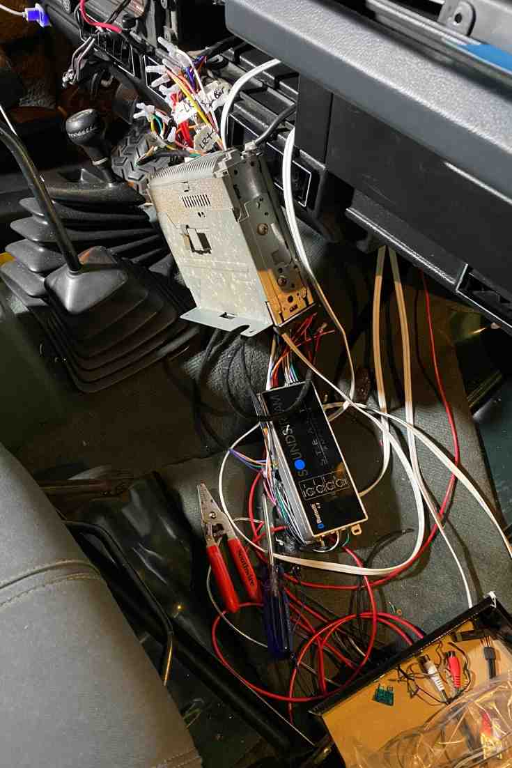 Jeep Wrangler Sound System Upgrade Using The Factory Jeep Radio - Four