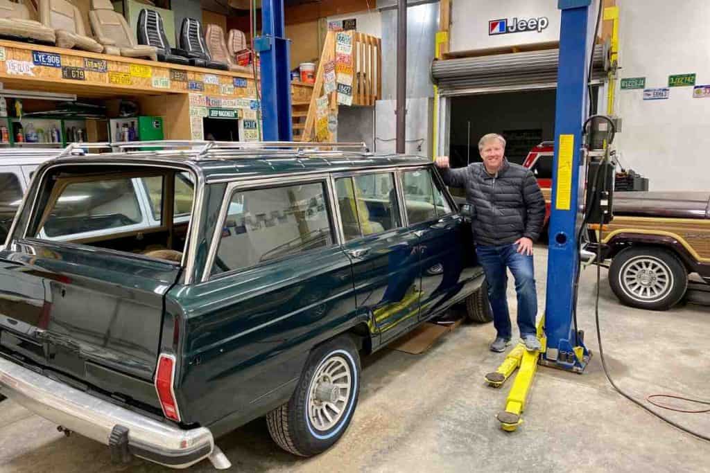 1991 Jeep Grand Wagoneer - Hunter Green Metallic