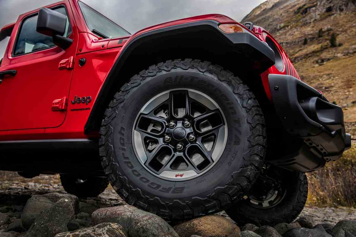 Do All Jeep Wranglers Have The Same Lug Pattern? [YJ, TJ, LJ, JK, & JL] -  Four Wheel Trends