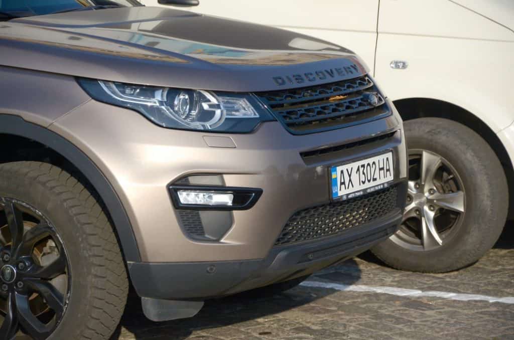 How Deep Can a Land Rover Discovery Go in Water?