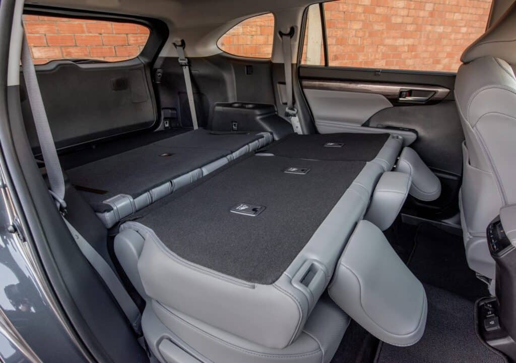 What SUV Can Fit a Queen Mattress? (4 Best Examples!) - Four Wheel Trends