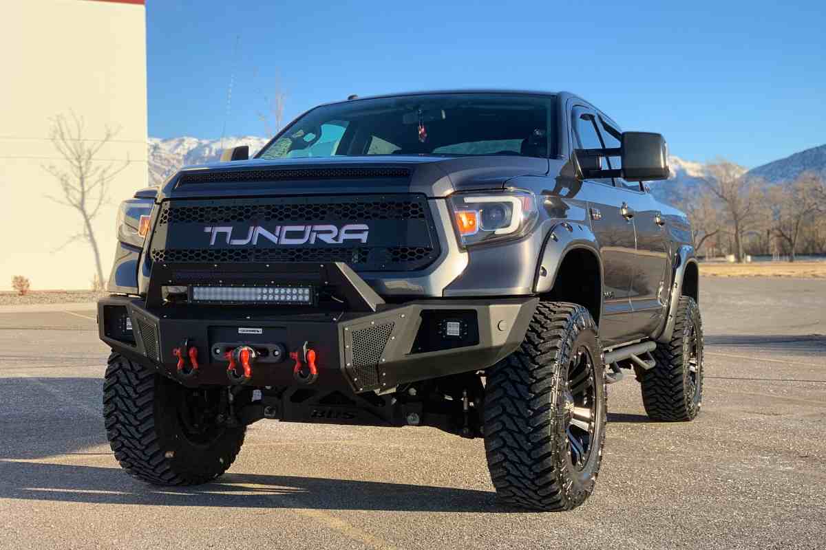 Can a Toyota Tundra Haul a Gooseneck Trailer? - Four Wheel Trends