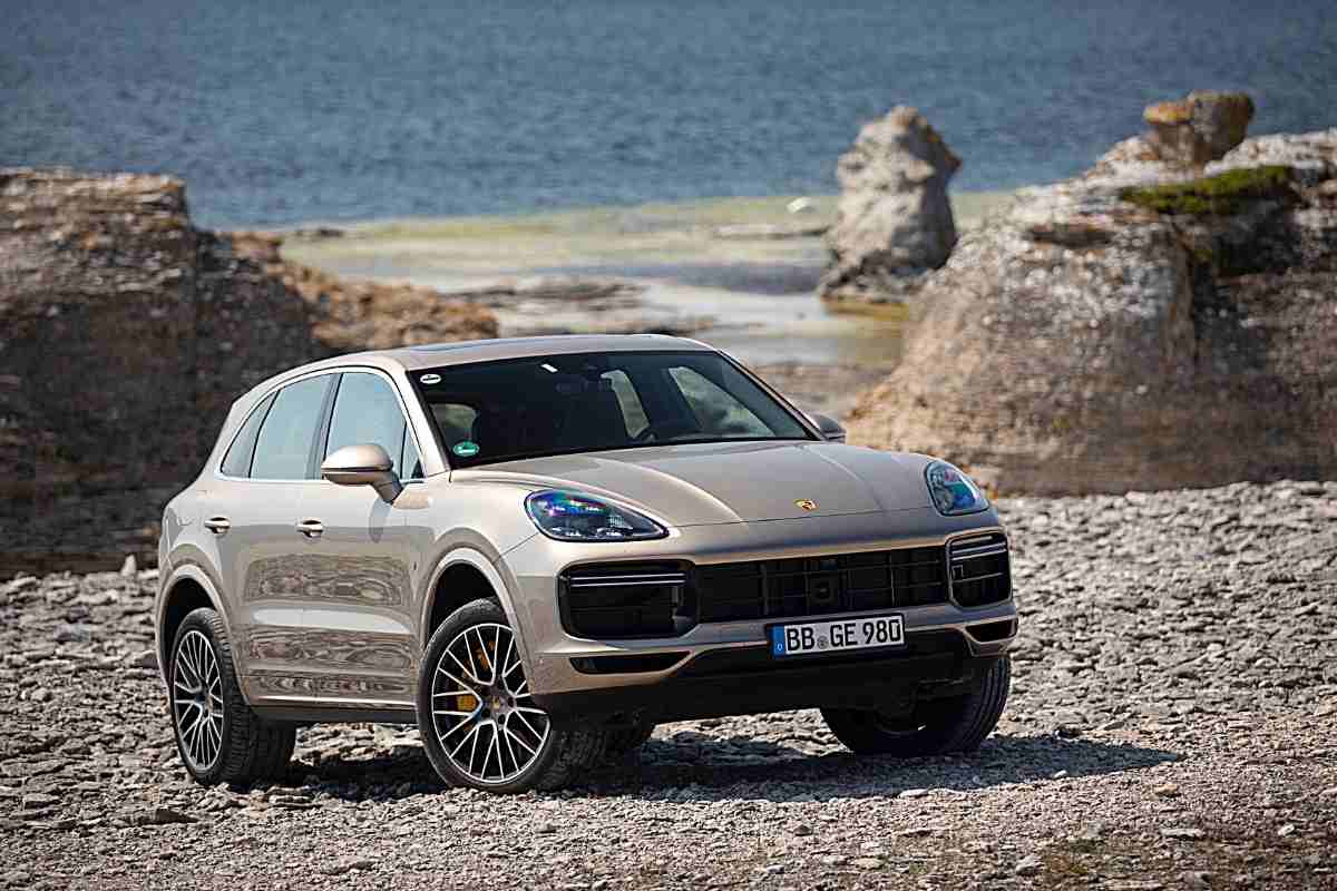 Does Porsche Cayenne Have Low Range? Four Wheel Trends