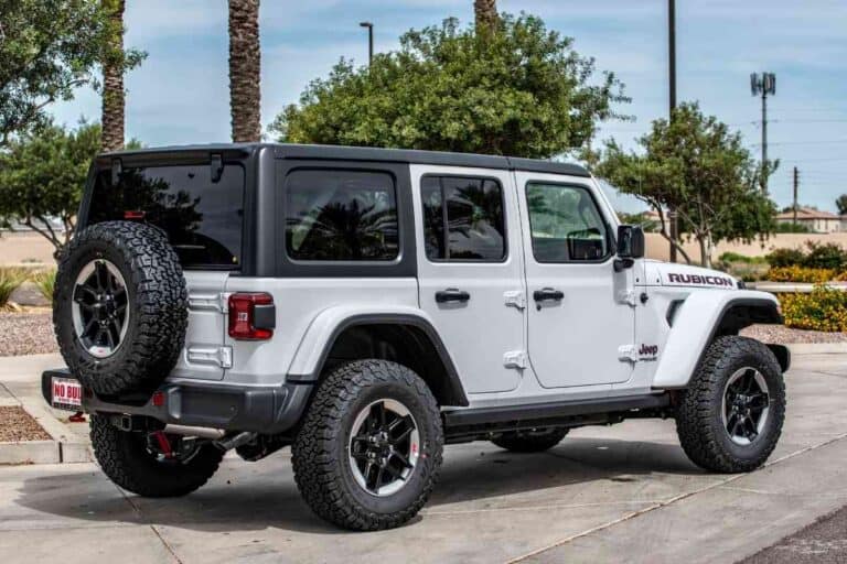 How Much Does a Jeep Wrangler Weigh?