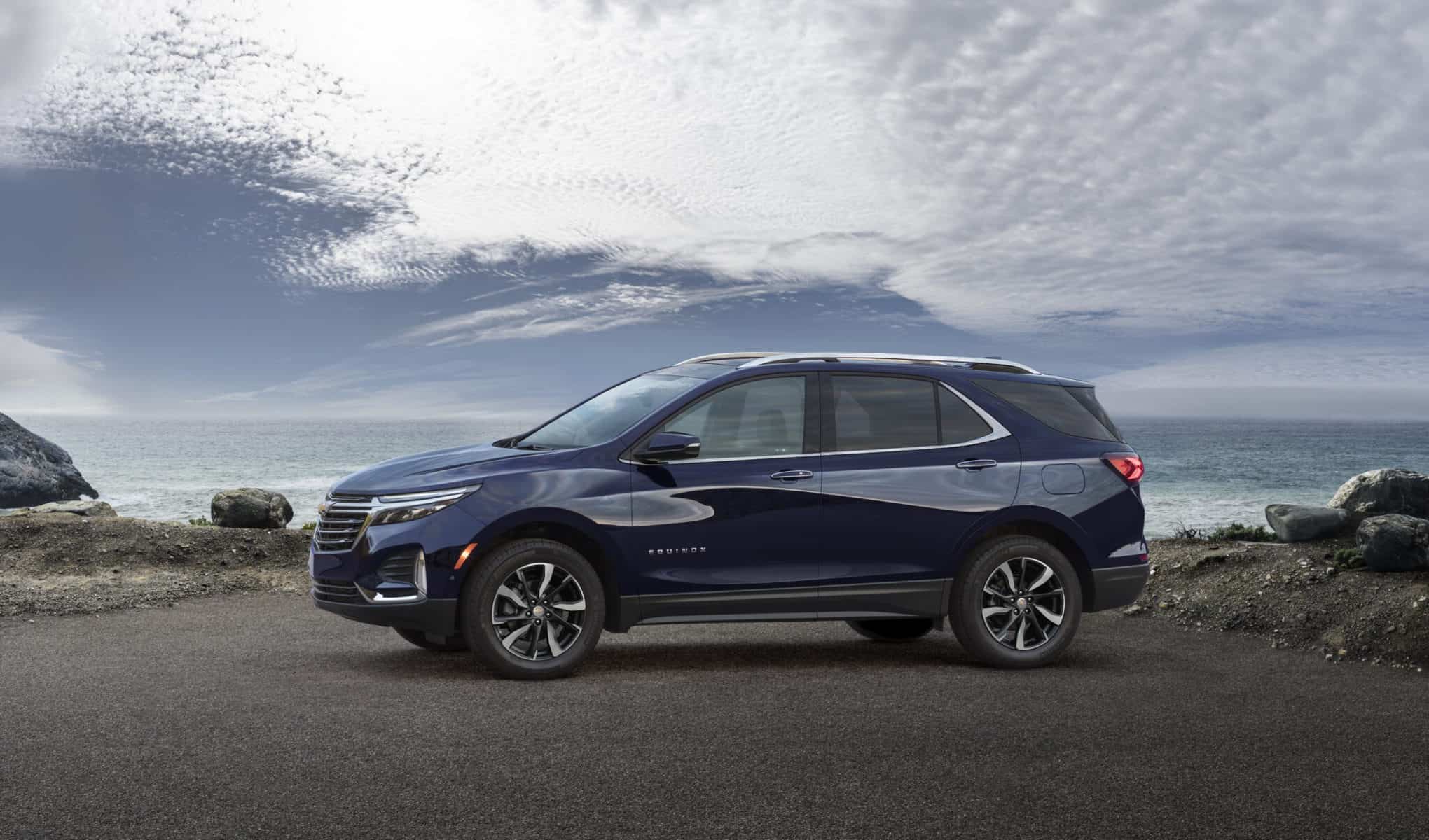 What Is the Difference Between The Chevy Equinox LT and Premier? Four