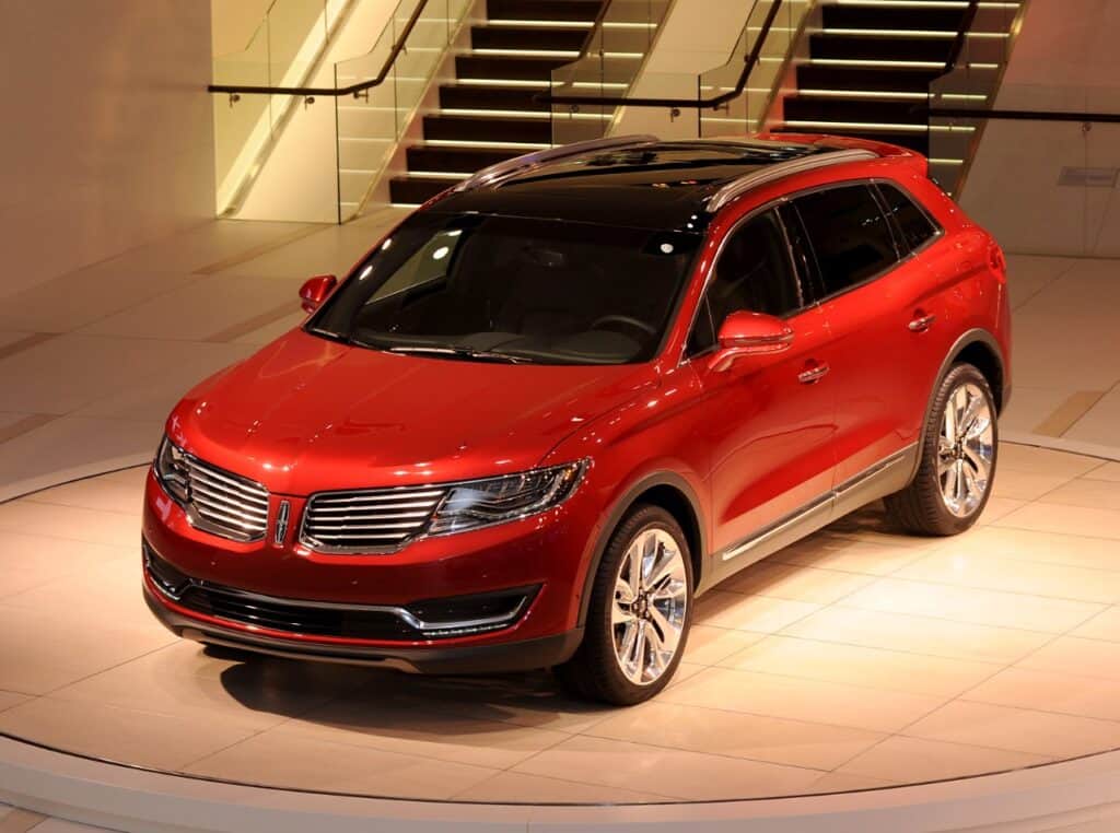 What Lincoln SUV is Comparable to The Ford Edge? Four Wheel Trends