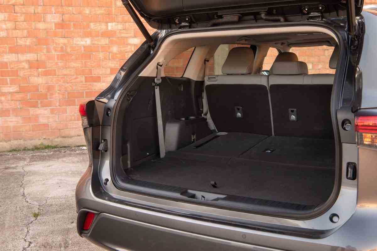 New Toyota Highlander Can You Fit a Twin Mattress In a Toyota Highlander?