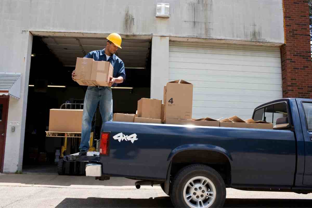 How Much Weight Can I Put in The Bed of My Truck? #payload #truck #hauling #worktruck #pickuptruck #4x4