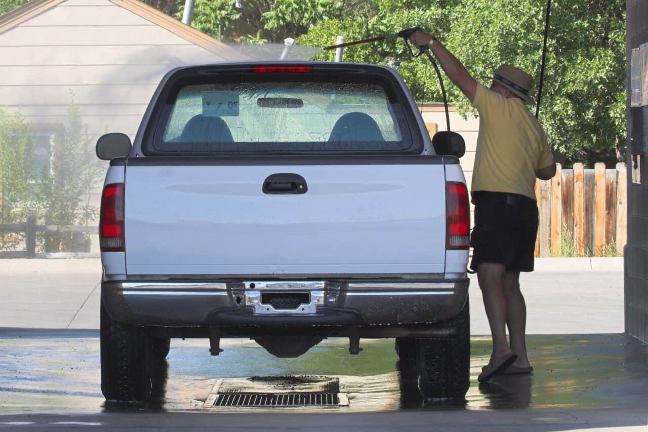 261171 l Can a Pickup Truck Go Through a Car Wash?