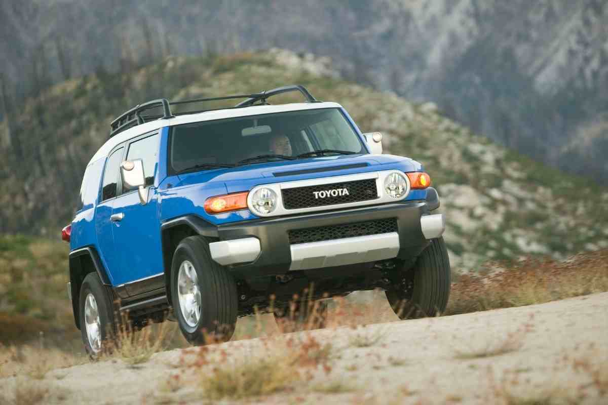 What is the Biggest Tire You Can Put on a Stock FJ Cruiser? #toyota #fjcruiser #OFFROAD #4x4 #vintage4x4