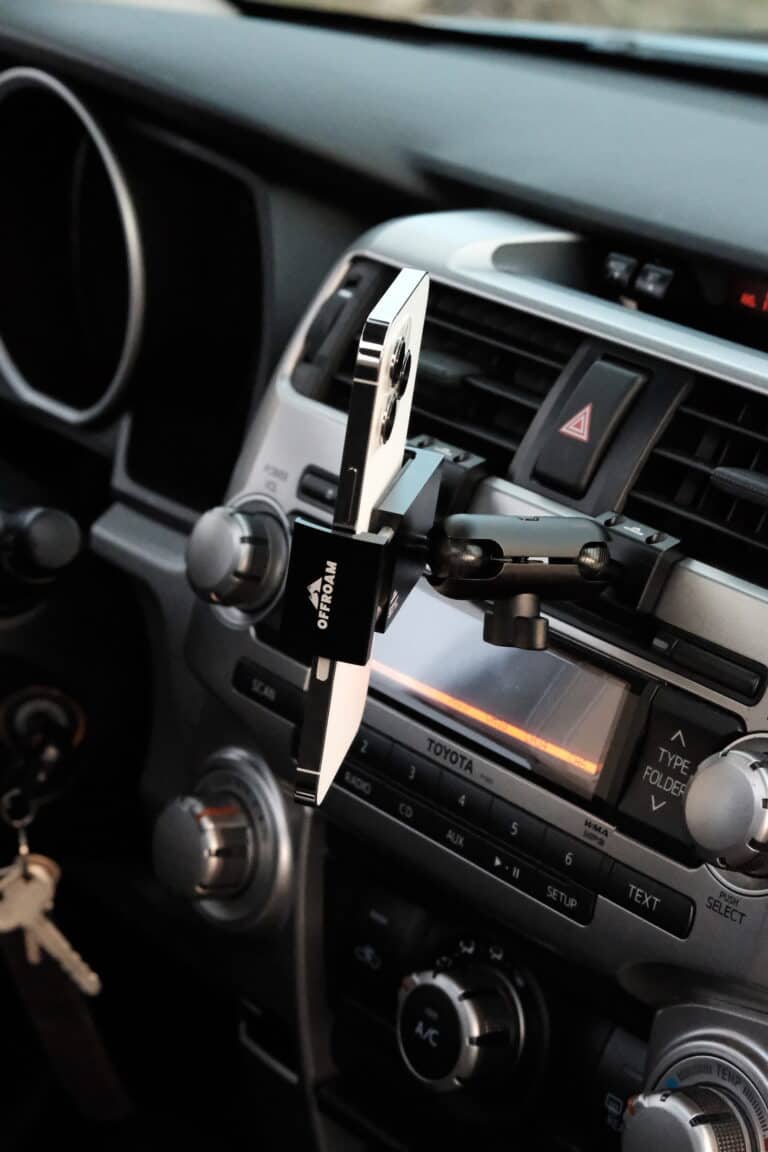 11 Best Phone Mounts for a Toyota 4Runner [2022]