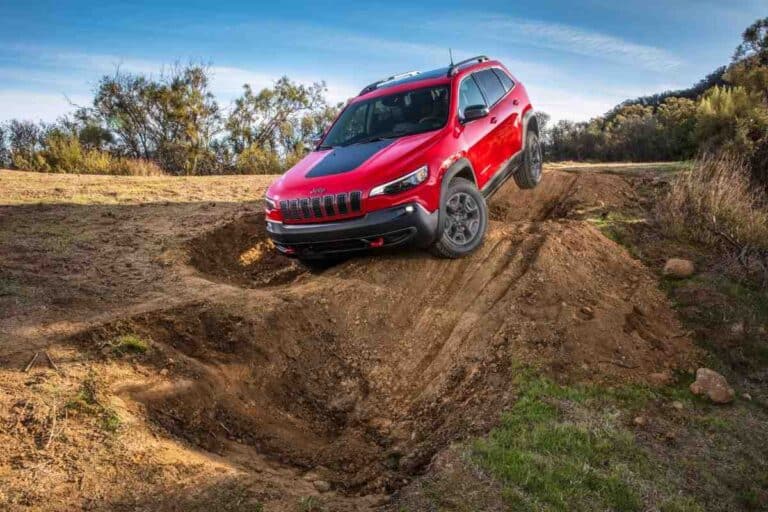 Can You Flat Tow A Jeep Cherokee? (Explained)