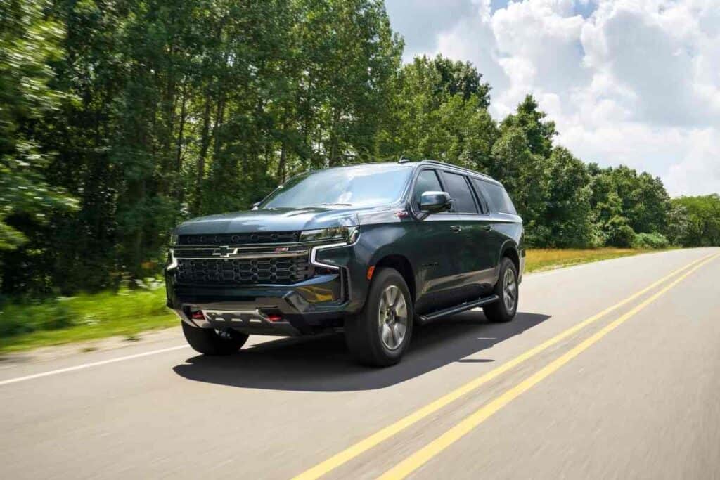 What is the Difference Between Chevy Suburban and GMC Yukon XL? Four