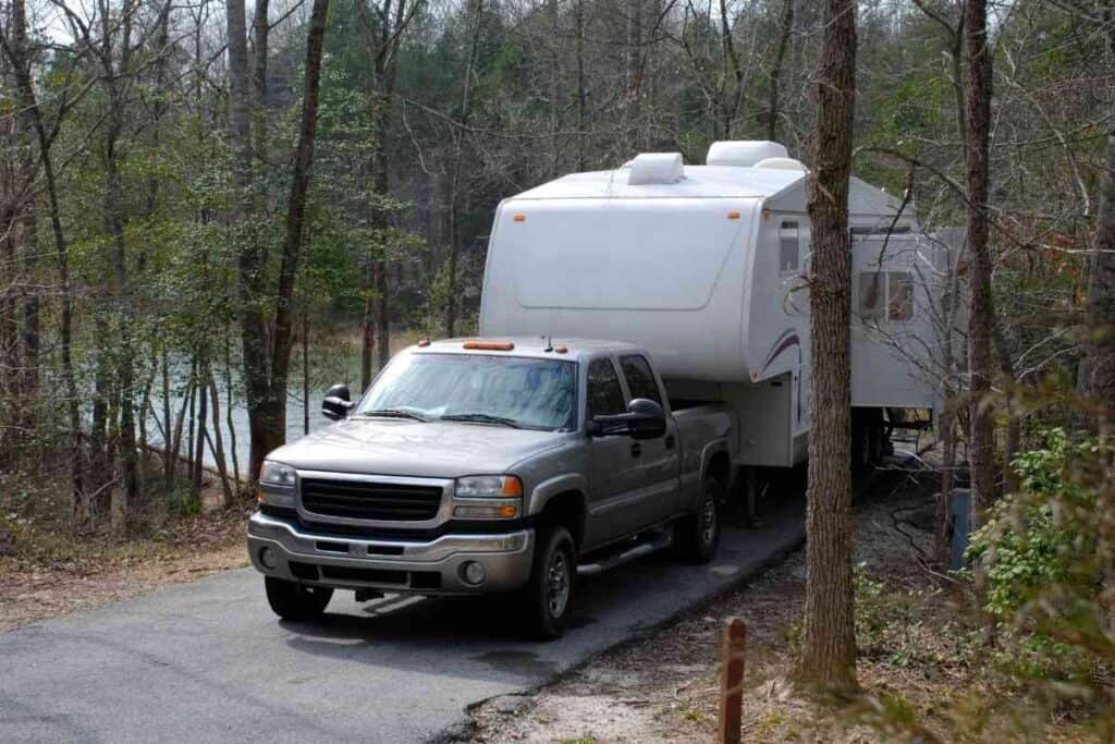 What Size Truck Do You Need to Pull a FifthWheel? Four Wheel Trends