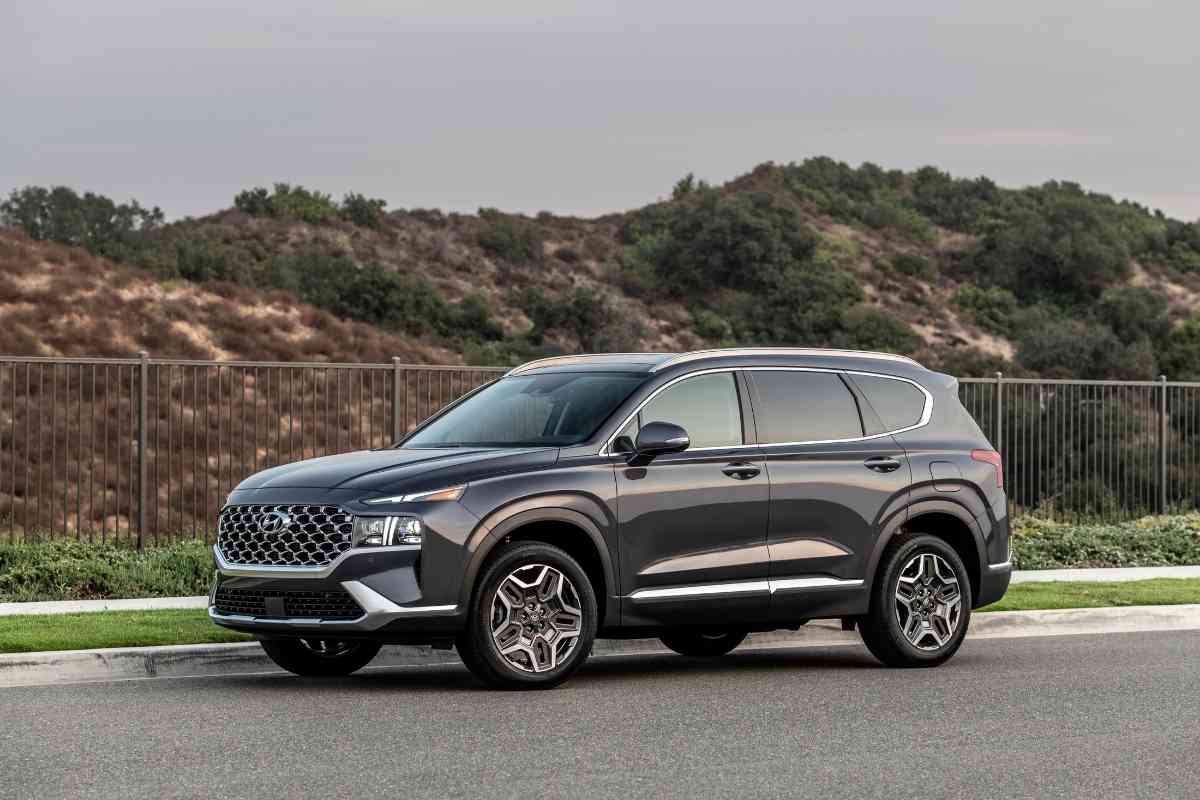 What's The Difference Between The Hyundai Santa Fe and The Tucson