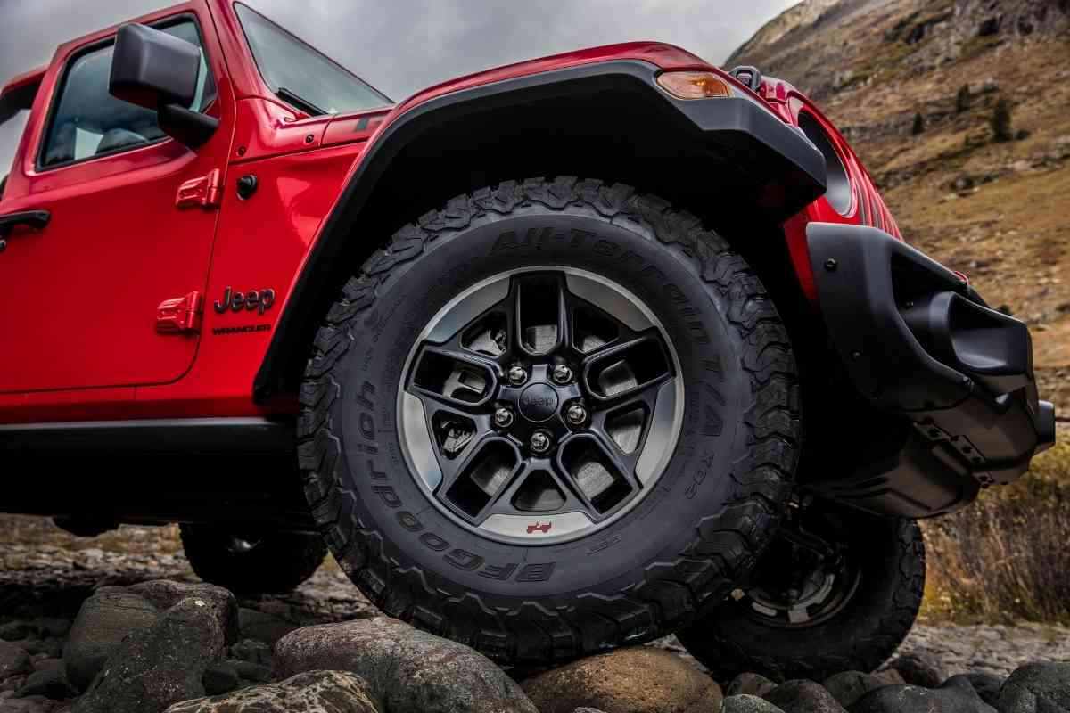 Best 33-inch Tires for Jeep Wrangler - Four Wheel Trends