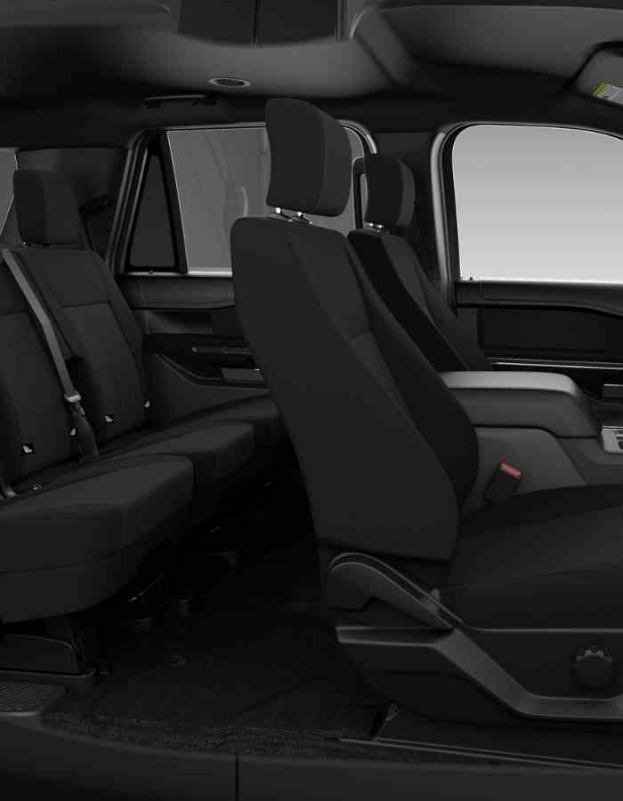 Truck Seating for What Truck Can Seat 6? (2 Good Options)