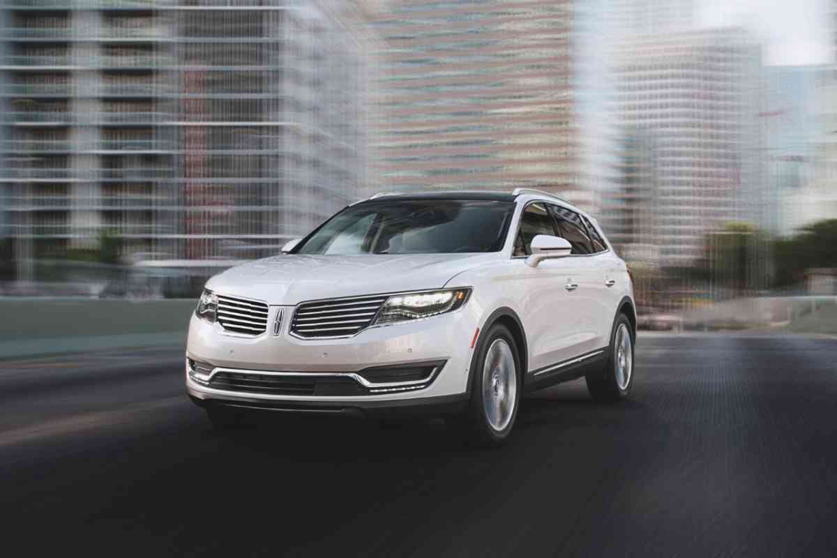 What Lincoln SUV is Comparable to Ford Edge 1 What Lincoln SUV is Comparable to The Ford Edge?