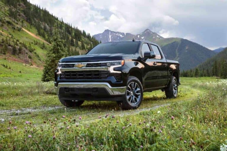 What is the Difference Between The Chevy Silverado LT and LTZ?