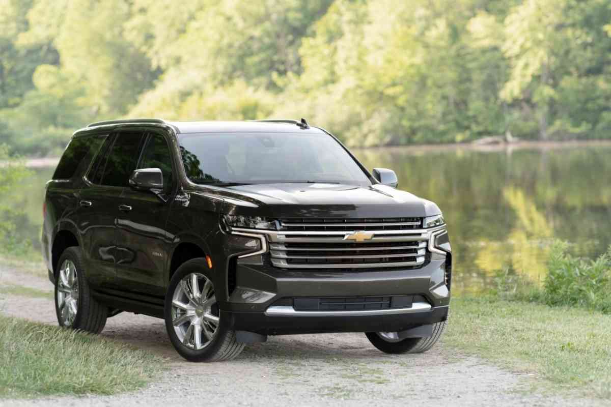 What is the Difference Between Chevy Tahoe Premier and High Country 2 What is the Difference Between Chevy Tahoe Premier and High Country Trims? (2024 Data!)