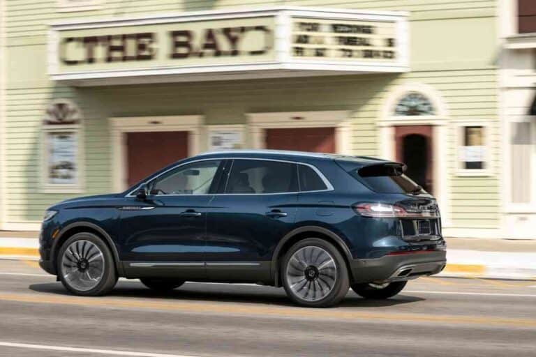 What is the Difference Between a Ford Edge and a Lincoln Nautilus