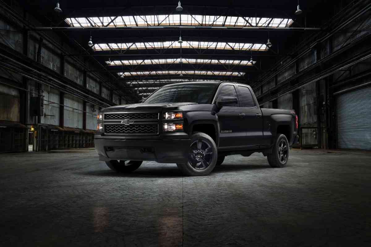 Whats the Difference Between Chevy Double Cab and Crew Cab 1 What's the Difference Between The Chevy Double Cab and Crew Cab?