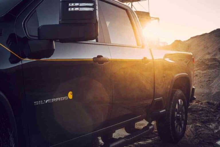 What’s the Difference Between The Chevy Double Cab and Crew Cab?