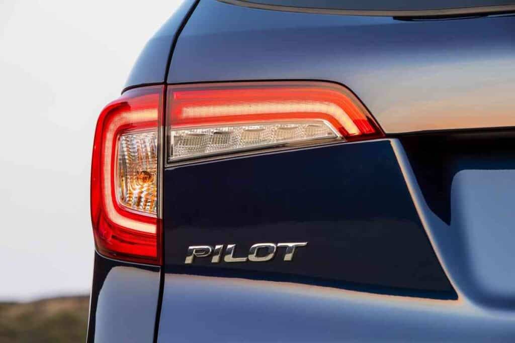 how-to-reset-the-maintenance-light-on-a-honda-pilot-four-wheel-trends