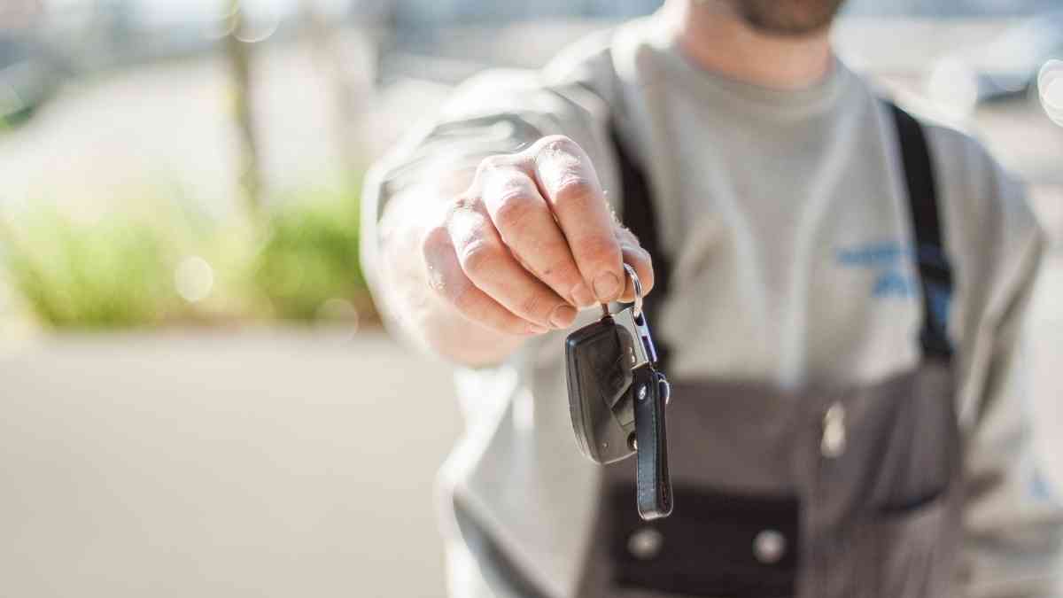 Replacement Chrysler Keys Cost to Buy and Where to Get Them Replacement Chrysler Keys: Cost to Buy and Where to Get Them!   