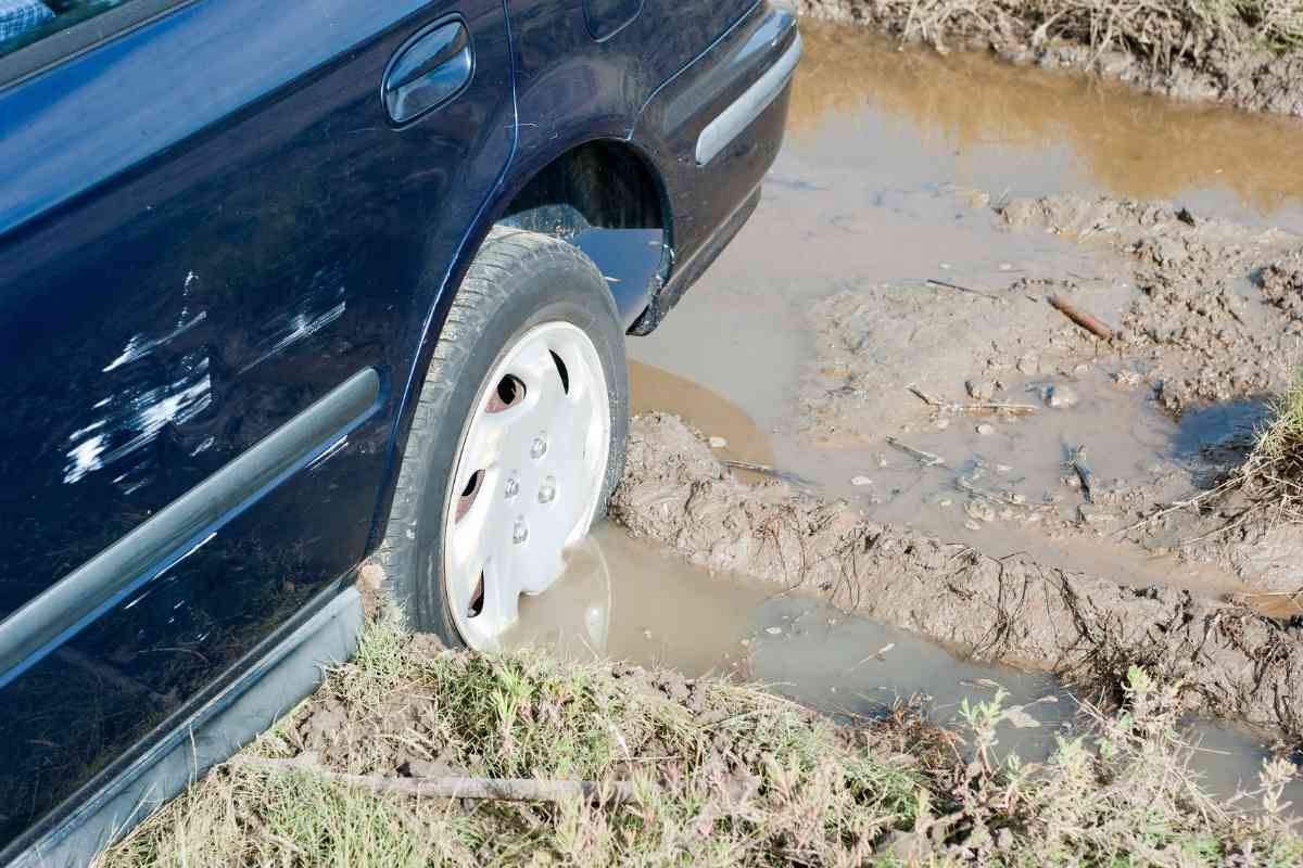 6 Ways To Get Your Car Truck or SUV Out Of Mud 6 Ways To Get Your Car, Truck, or SUV Out Of Mud
