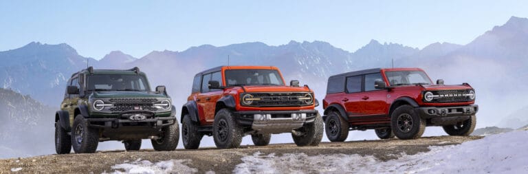 Ford Bronco vs. Jeep Grand Cherokee: 2022 – What’s the Difference?