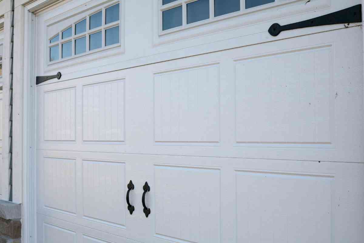 Garage Smells Like Gas In Cold Weather 1 Garage Smells Like Gas In Cold Weather: 6 Common Reasons