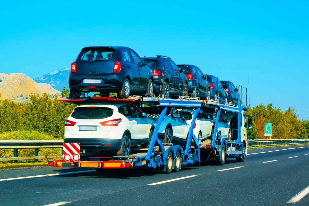 How To Load A Truck On A Trailer Without A Winch 1 How To Load A Truck On A Trailer Without A Winch [Safely!]