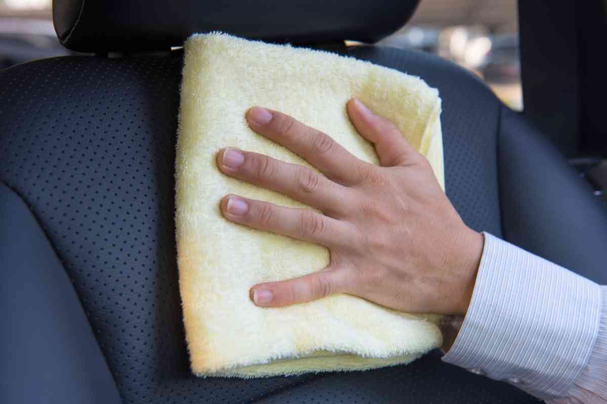 How To Deep Clean Car Seats 1 1 How To Deep Clean Car Seats? 5 Easy Steps!