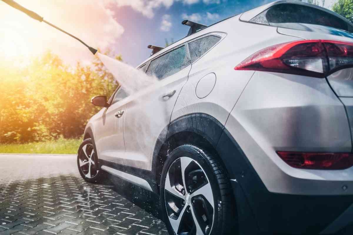 Best Car Wash Soaps To Use With A Pressure Washer 1 <strong>The 6 Best Car Wash Soaps To Use With A Pressure Washer</strong>