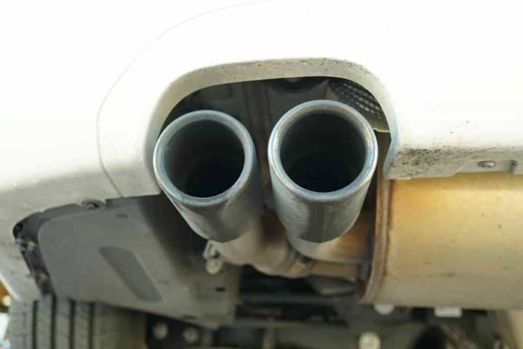 How Hot Does A Muffler Get 3 Factors That Heat Them Up Four Wheel Trends