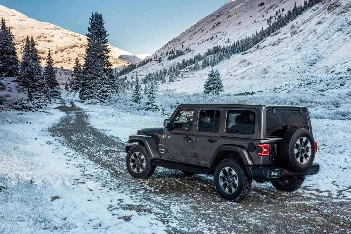  vs.  Jeep Gear Ratios: Which Is Better? - Four Wheel Trends