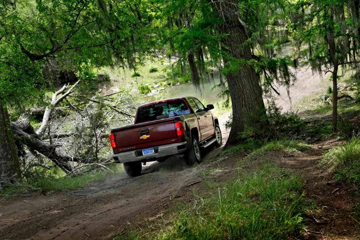 Best Lift Kits For A Chevy Silverado 1 2 The 6 Best Lift Kits For A Chevy Silverado