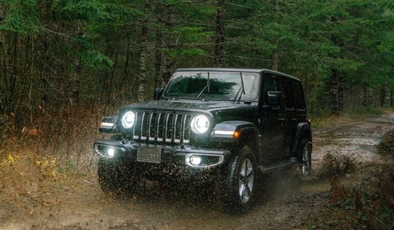 10 Reasons Your Jeep Wrangler May Be Overheating (& Fixes)