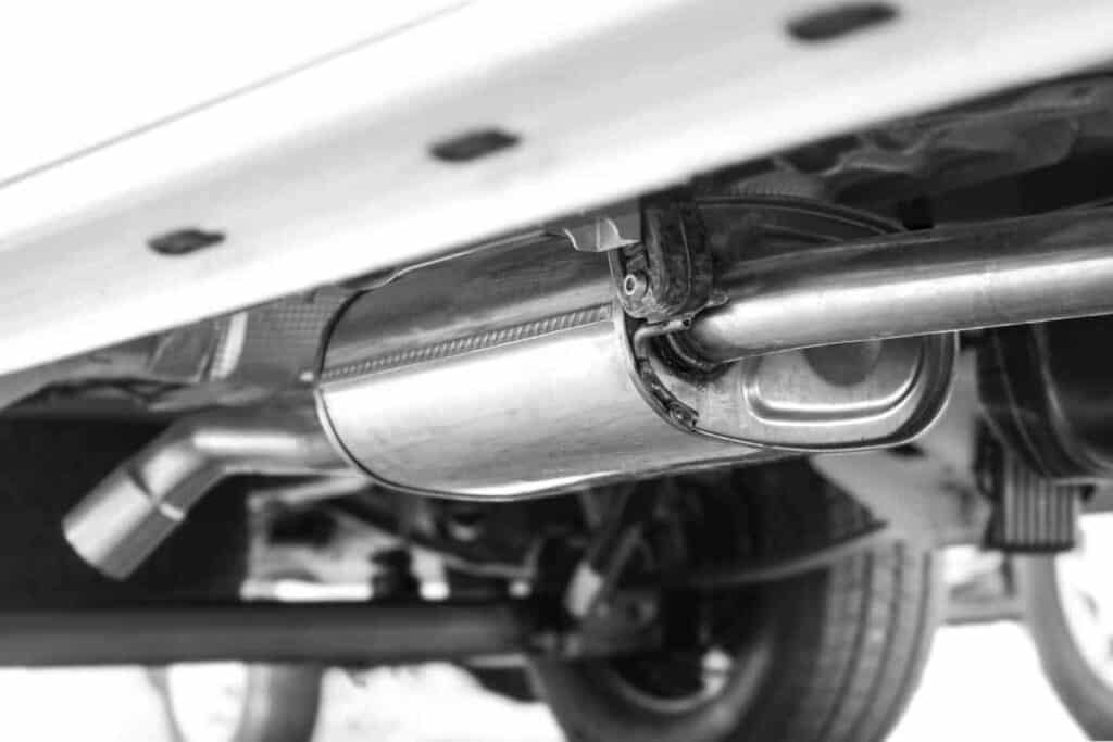 Can I Replace My Catalytic Converter With A Straight Pipe? Four Wheel Trends