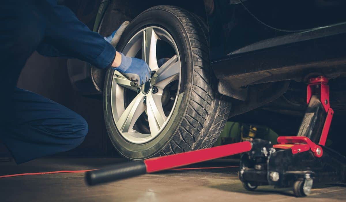 Car Tire Replacement Service