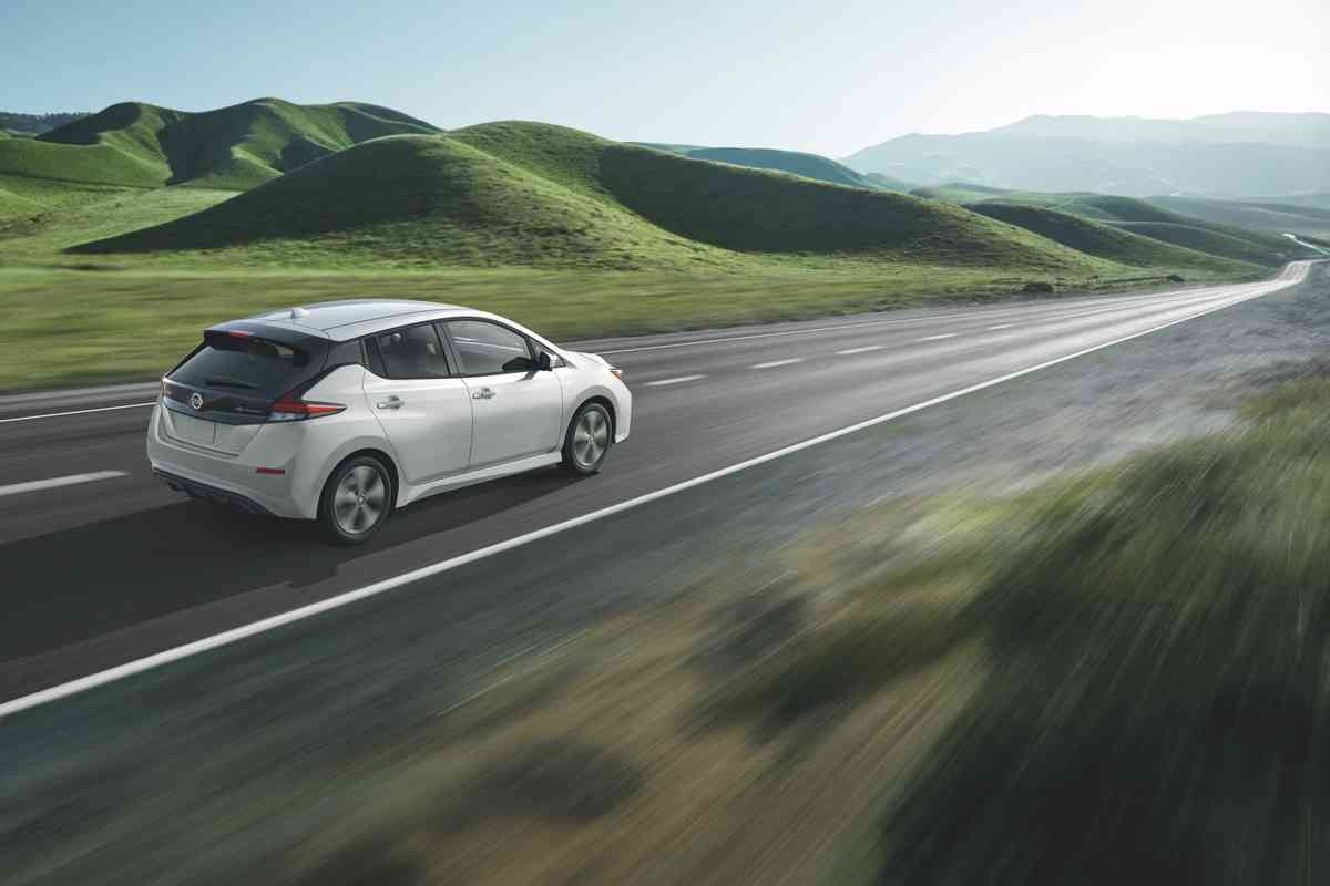 How Long Does A Nissan Leaf Battery Last? 2 How Long Does A Nissan Leaf Battery Last 2 How Long Does A Nissan Leaf Battery Last?
