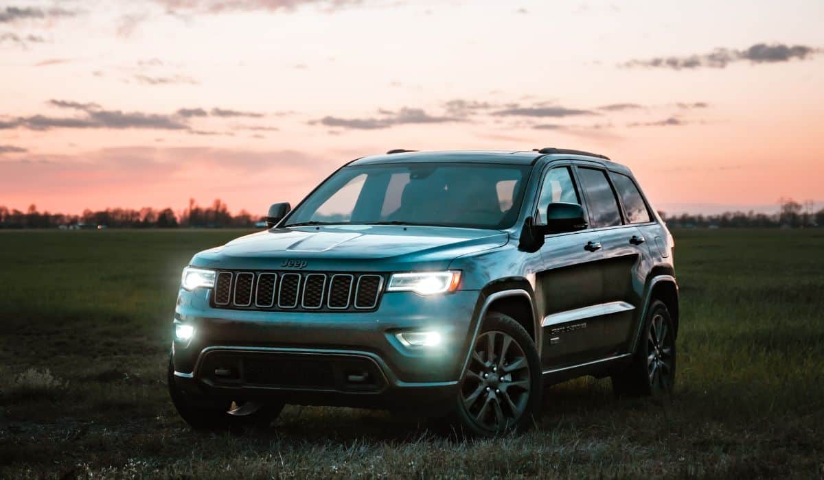 How to Turn Off Automatic Parking on a Jeep Grand Cherokee - Four Wheel  Trends