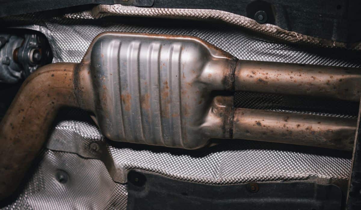 How Long Does A New Catalytic Converter Smell? Four Wheel Trends