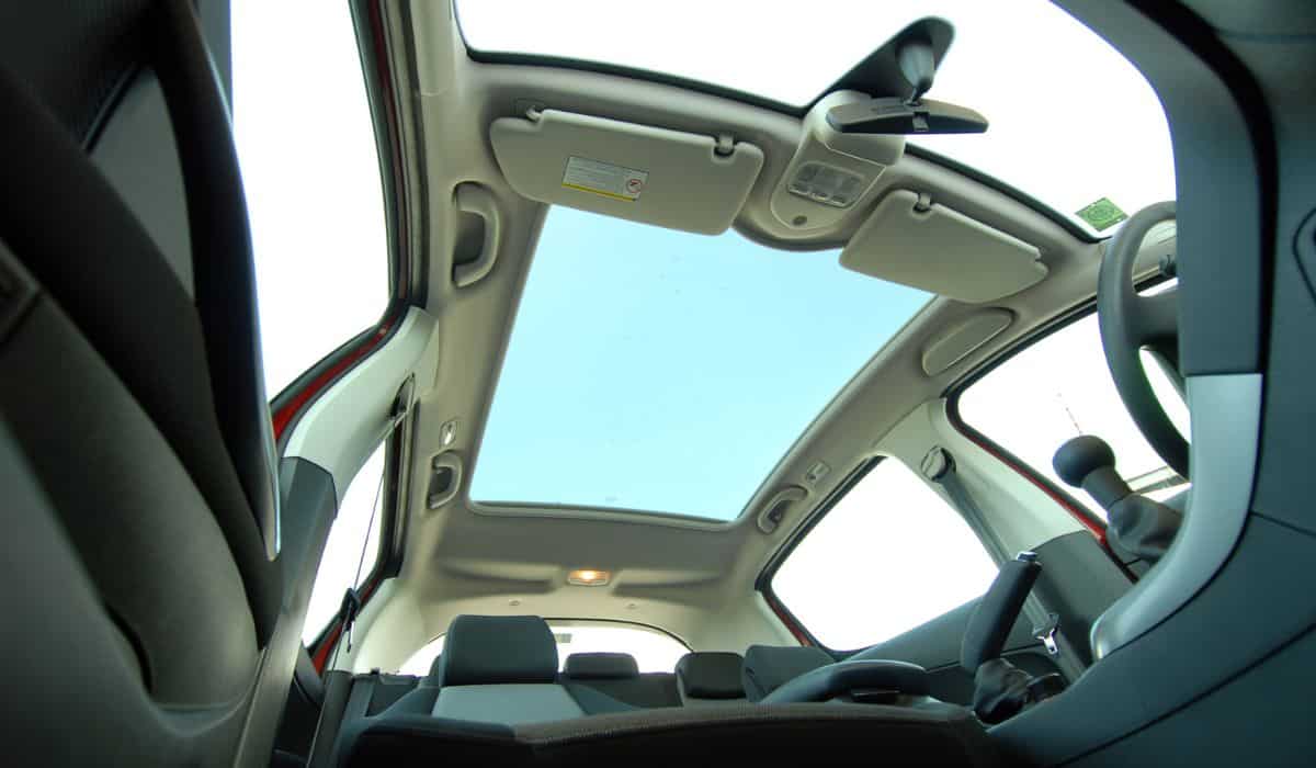 Car sunroof